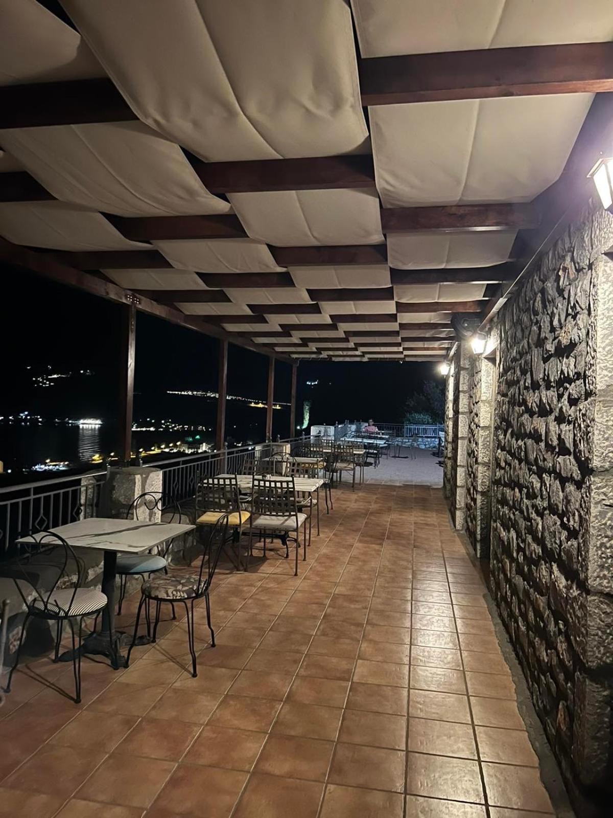 Onar Mani Suites Neo Oitilo Екстер'єр фото
