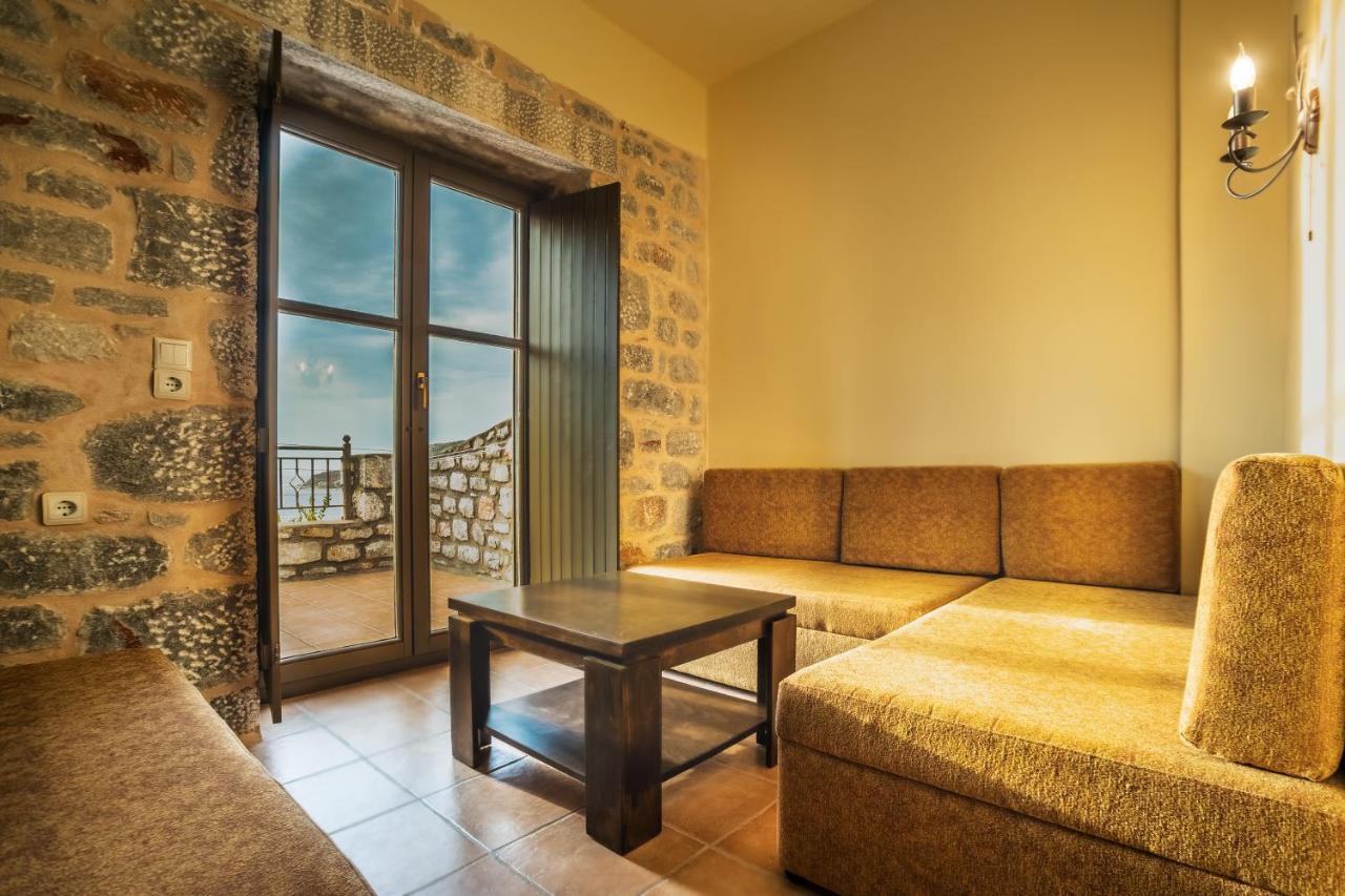 Onar Mani Suites Neo Oitilo Екстер'єр фото